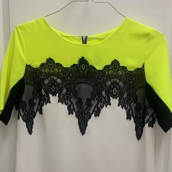 Color Block White Dress - Picture 2 of 5